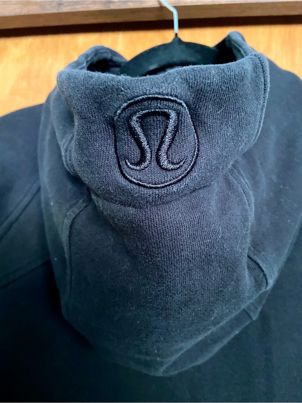 🍋🖤lululemon athletica Black Hooded Performance Jacket with Embroidered Logo🍋🖤